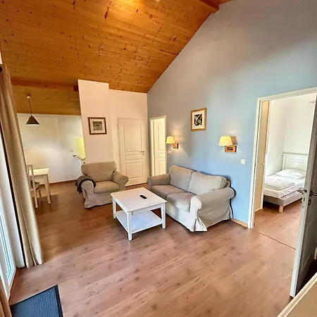 Дом отдыха Chalet Du Lac Biscarrosse Паранти-ан-Борн